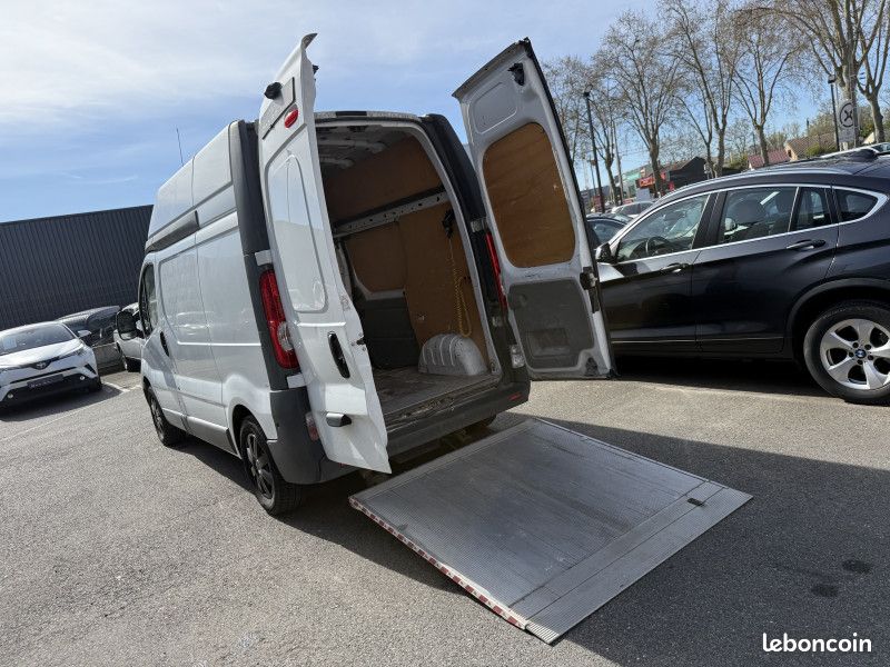 Renault TRAFIC II FG L1H2 1200 2.0 DCI 90CH CONFORT (image 22)