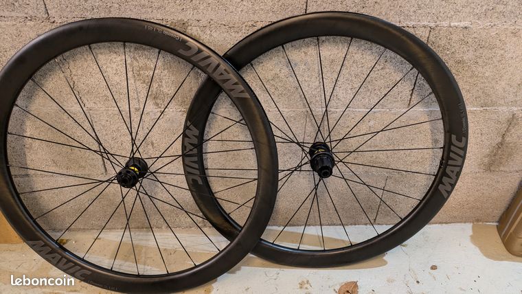 Roues Carbone Mavic Cosmic SL 40] Shimano/SRAM – 1700 km - Équipements vélos