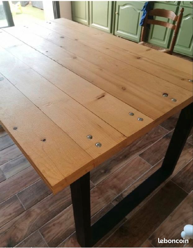 Table style industriel (image 3)