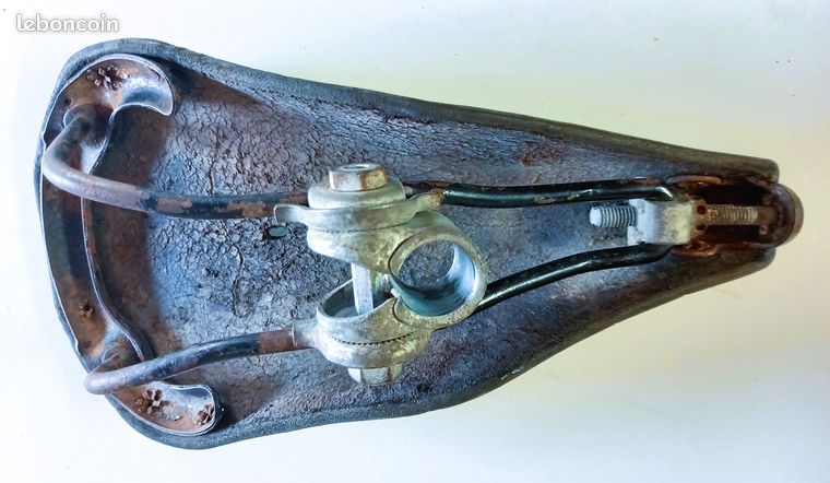 Selle idéale NEUVE NEUF 80 type record mercier Peugeot vintage Tour de France - Équipements vélos