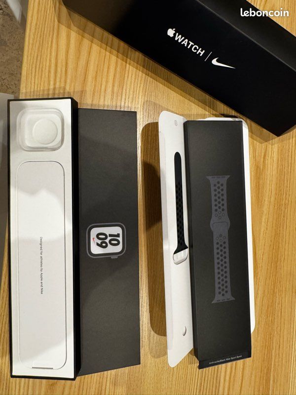 Apple Watch SE (44 mm) GPS + Cellular – Boîte complète (image 2)