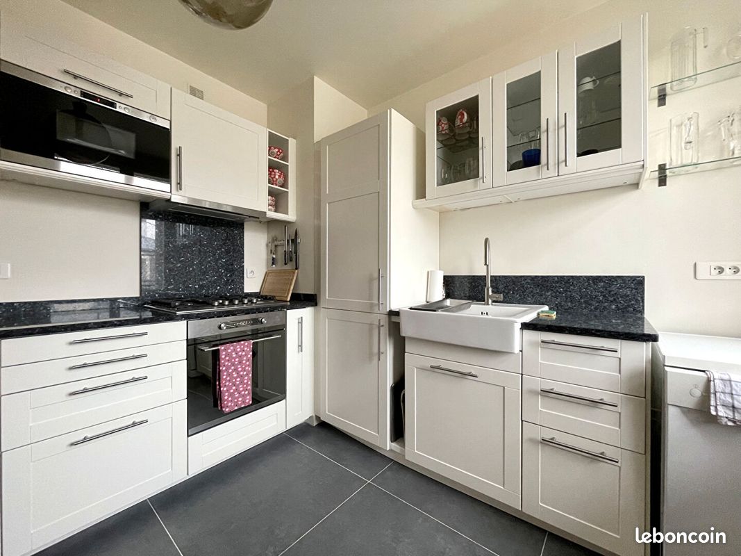 Appartement 2 pièces 54 m² · à Versailles · 54 m² · 1 350 €/mois