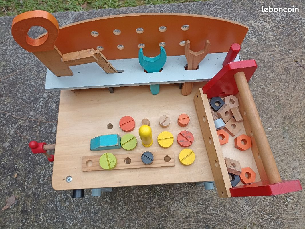 Petit établi en bois (image 2)
