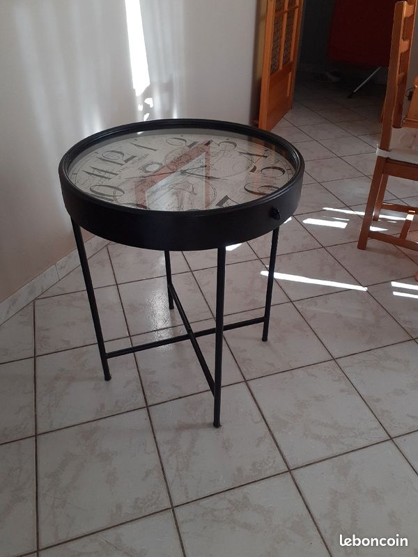 Table (image 5)