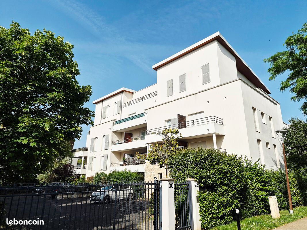 Appartement 3 pièces 61 m² · à Lieusaint · 61 m² · 235 000 €