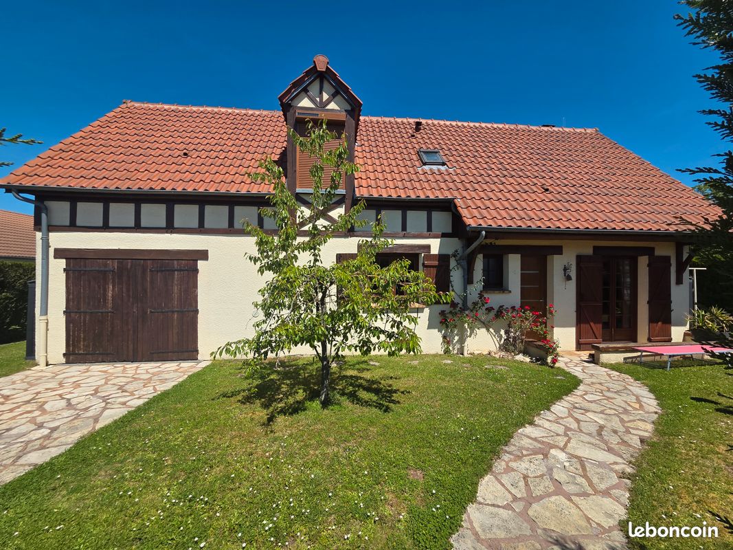 Maison 4 pièces 96 m² · à Arcis-sur-Aube · 96 m² · 210 000 €