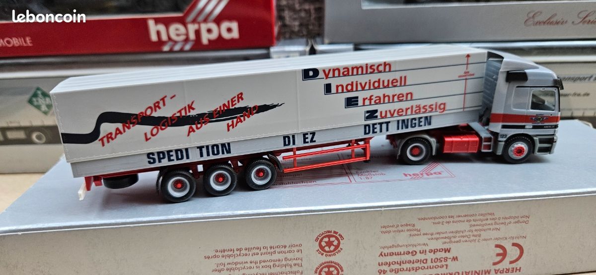 Miniature Herpa 1:87 – Mercedes-Benz Actros – Centre D'information De L'industrie – Édition 2