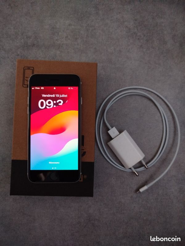 Iphone se (image 3)