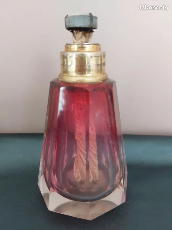 Lampe Berger Art Déco Ancienne En Verre à Facettes - N°2 / N°46 - France