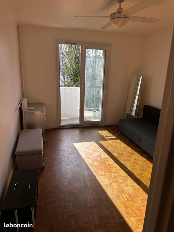 Appartement 1 pièce 20 m² · à Neuilly-sur-Seine · 20 m² · 990 €/mois