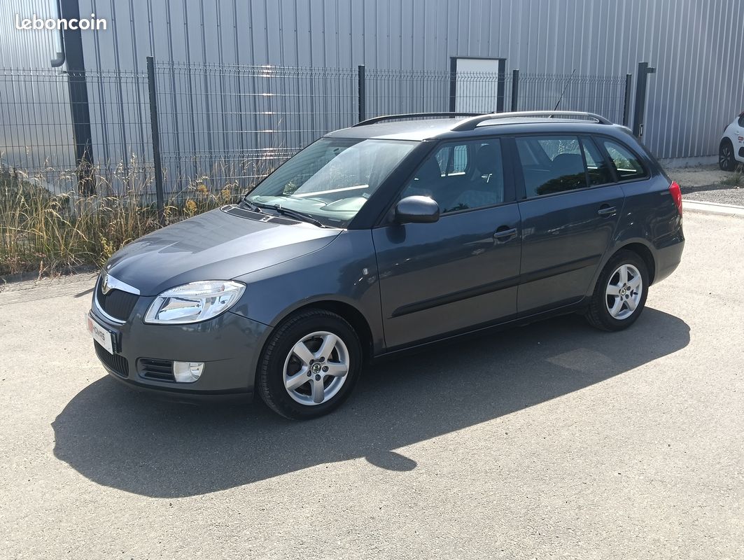 Skoda Fabia 1.4 TDI 80 / 99 500 km / CT OK / Révisée / Garantie / Paiement 4 fois possible (image 1)