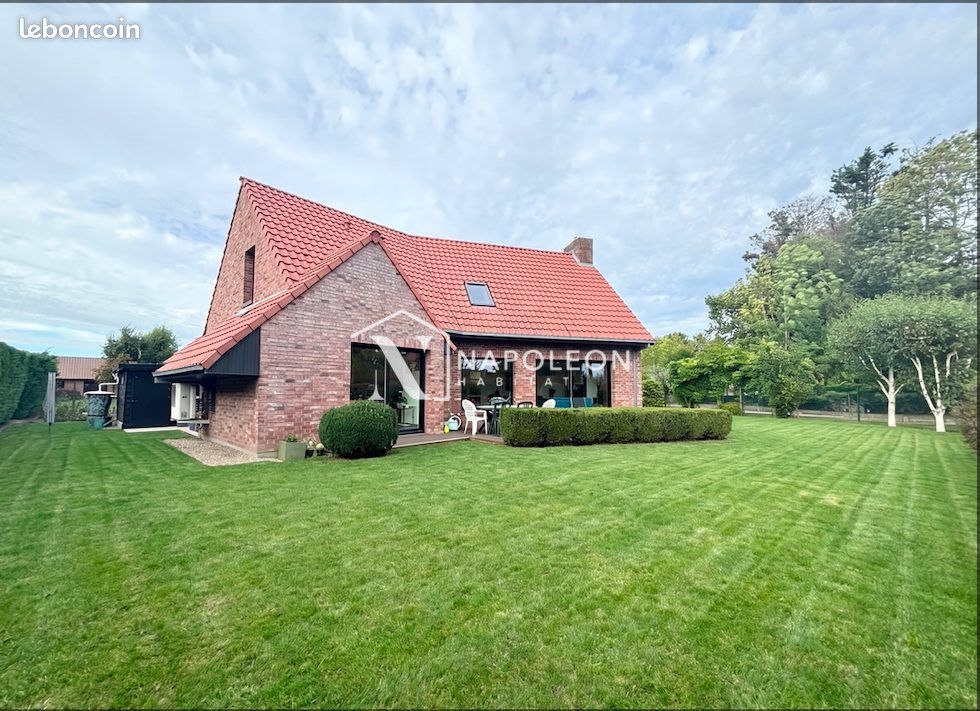 Maison 6 pièces 174 m² · à Vendeville · 174 m² · 595 000 €