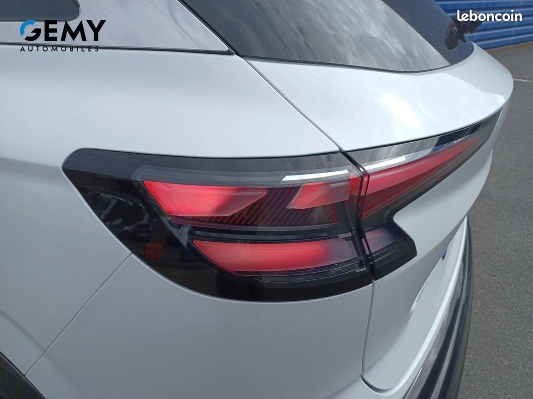 RENAULT Austral full hybrid E-Tech 200 ch Techno (image 18)