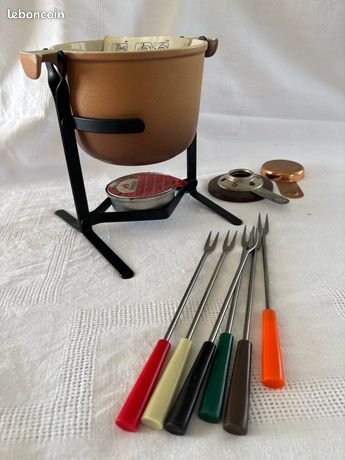 Caquelon Vintage Fonte Modèle Enzo Mari Le Creuset Cast iron - Arts de la table