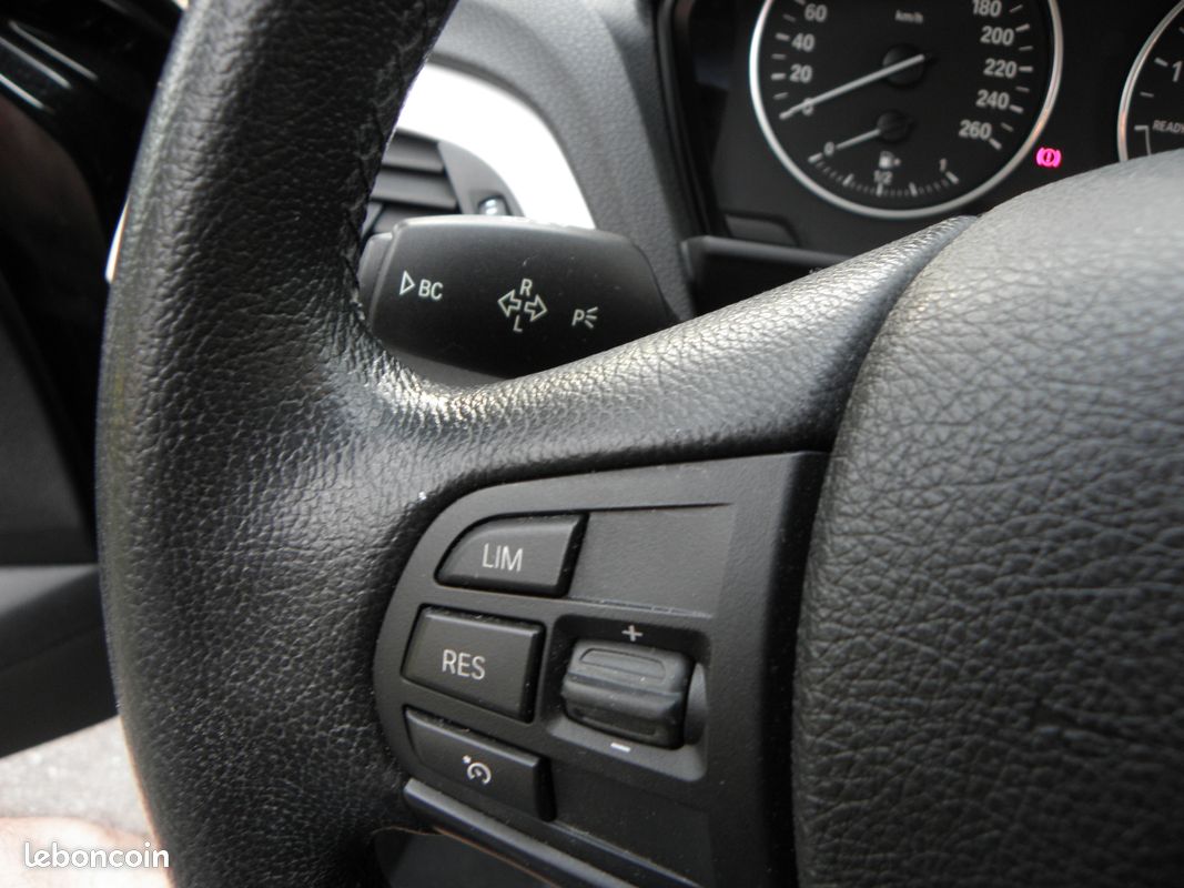 BMW Série (F20) 118i 136 Ch Lounge Etat Exceptionnel à