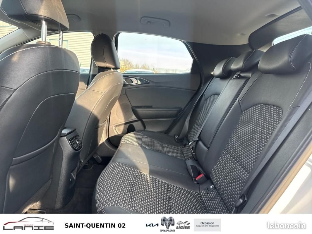 Kia Xceed 1.6 CRDi 136 ch ISG MHEV iBVM6 Active (image 6)