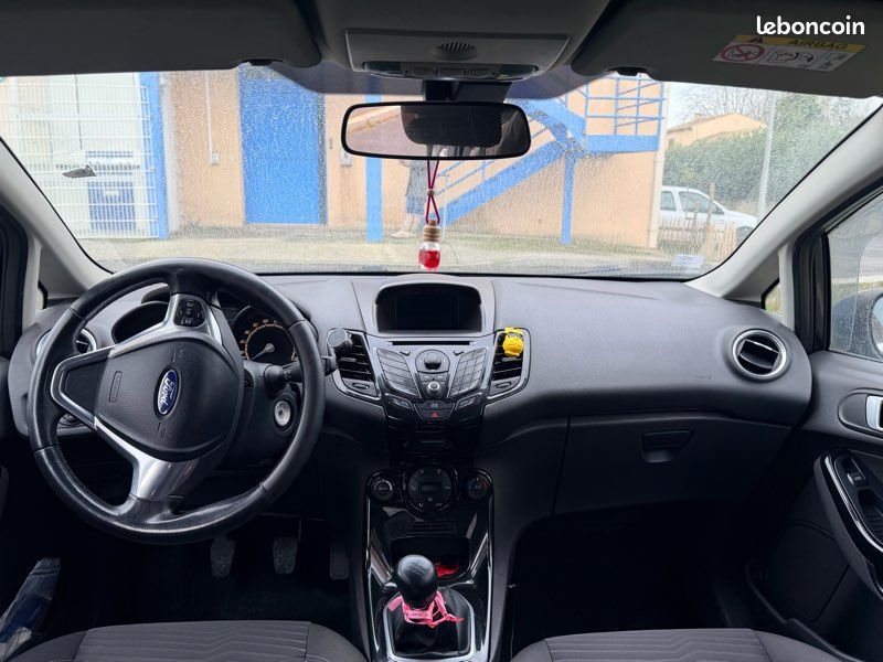 Ford fiesta (image 3)