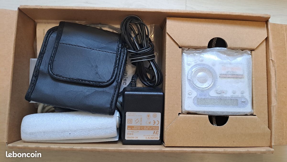 Lecteur MiniDisc Walkman MZ-R700PC avec sa boite d'origine (image 3)