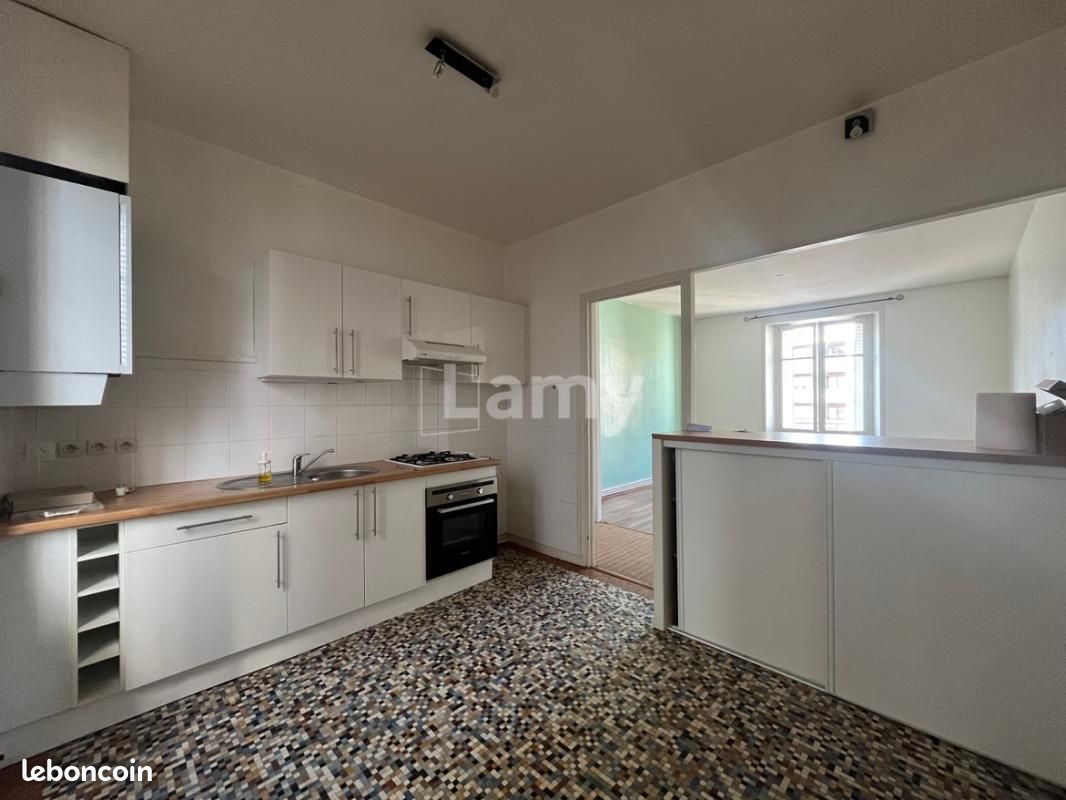 Appartement 2 pièces 51 m² · à Rennes · 51 m² · 670 €