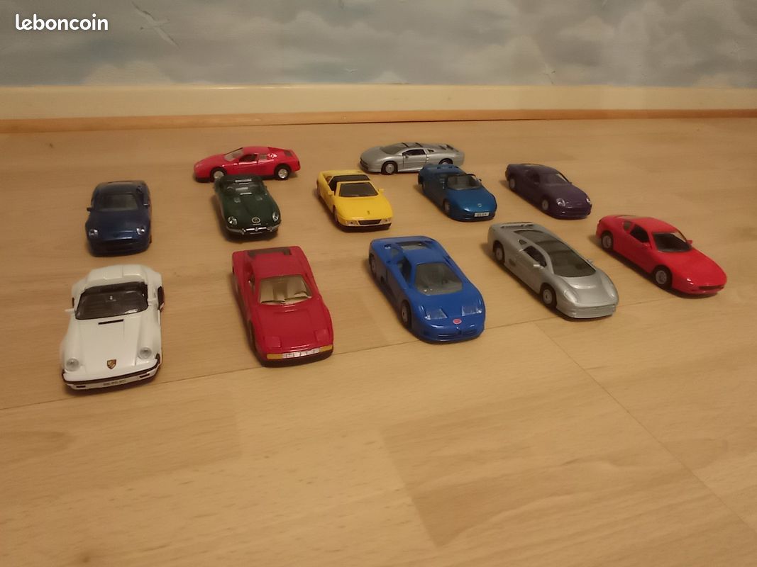 MODÈLE ALÉATOIRE DE voitures de train style et couleur avec fils et ampoules ( EUR 18,77