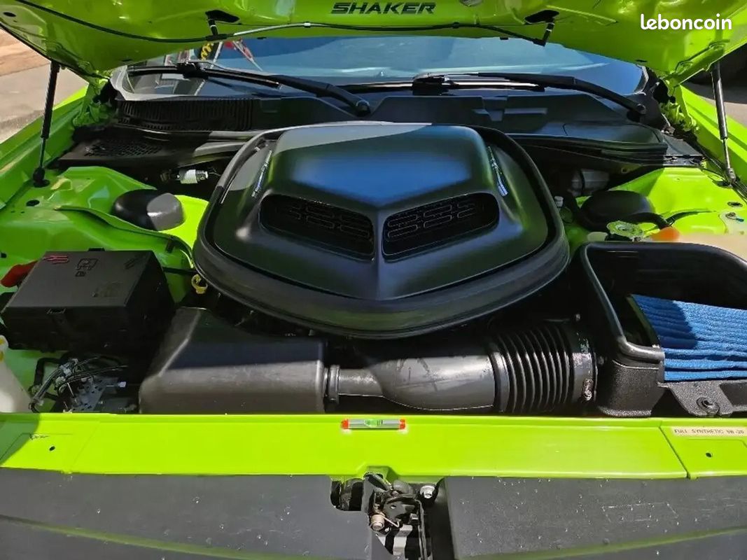 Dodge CHALLENGER 5.7 HEMI V8 375 CH - SHAKER - SELLERIE SHAKER - FAIBLE KILOMETRAGE (image 5)