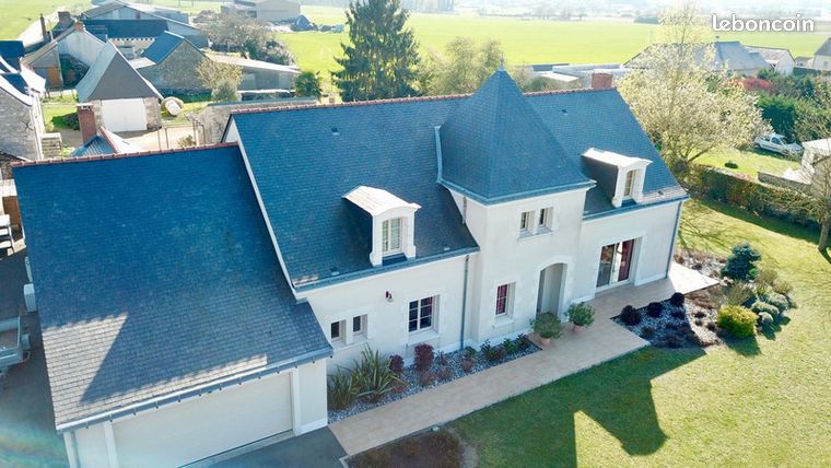 Maison 9 pièces 270 m² — 1