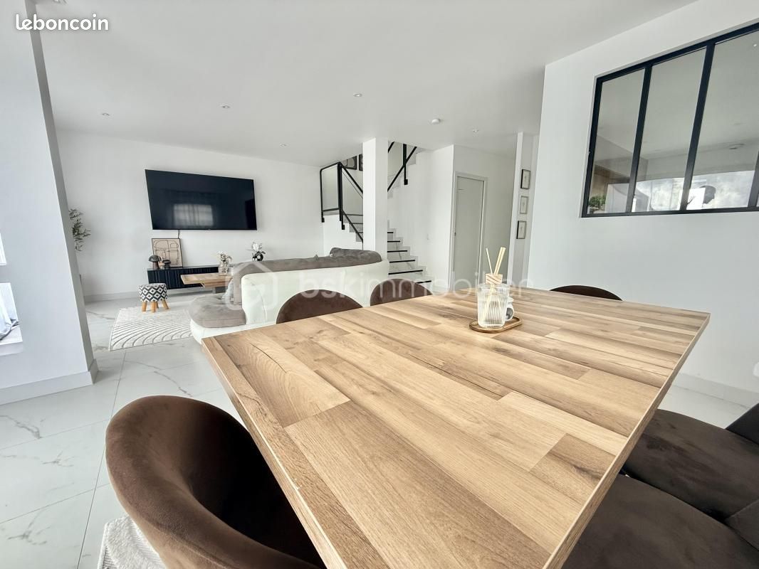 Maison 6 pièces 125 m² · à Cintré · 125 m² · 334 900 €