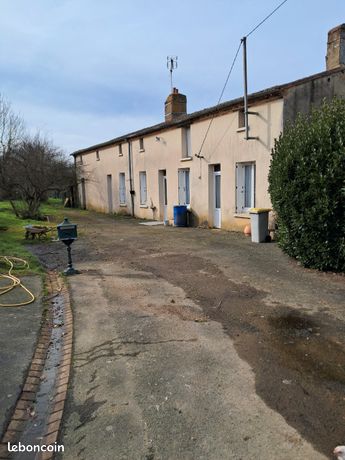 Maison ancienne à rénover en campagne