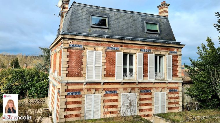 Maison 6 pièces 210 m²