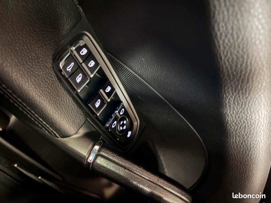PORSCHE CAYENNE 4.2D V8 S Tiptronic S A (image 23)