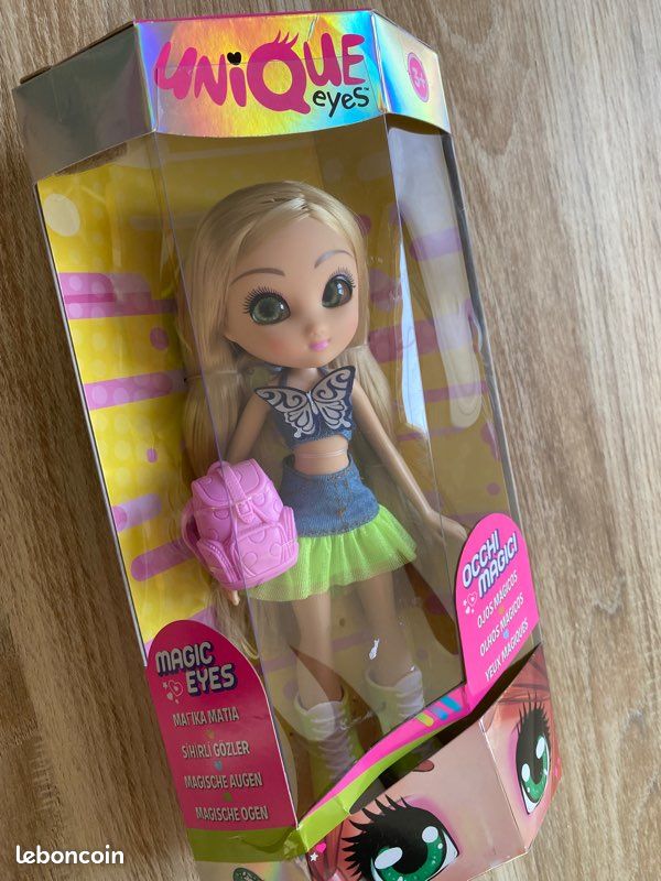 Poupée Unique Eyes - Neuve en boîte (image 3)