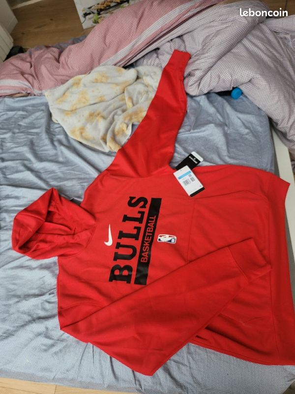 Pull M nike nba Chicago bulls NEUF Vêtements