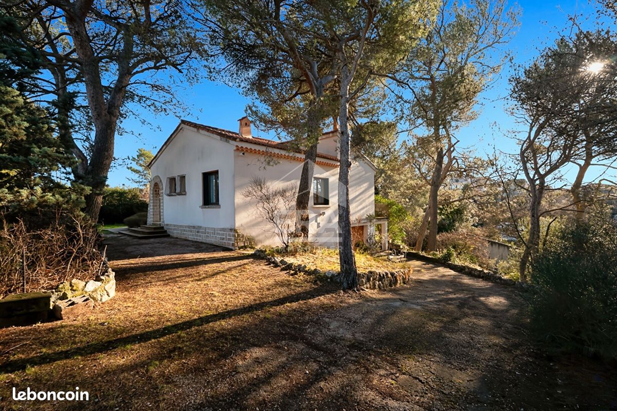 Maison 4 pièces 85 m² · à Bouc-Bel-Air · 85 m² · 550 000 €