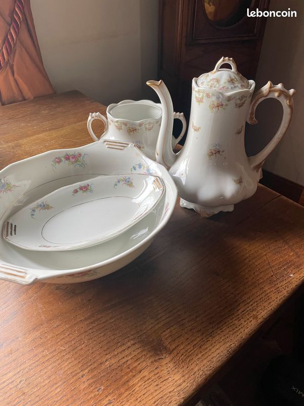 Vends vaisselle ancienne , porcelaine , services complets et raretés (image 4)
