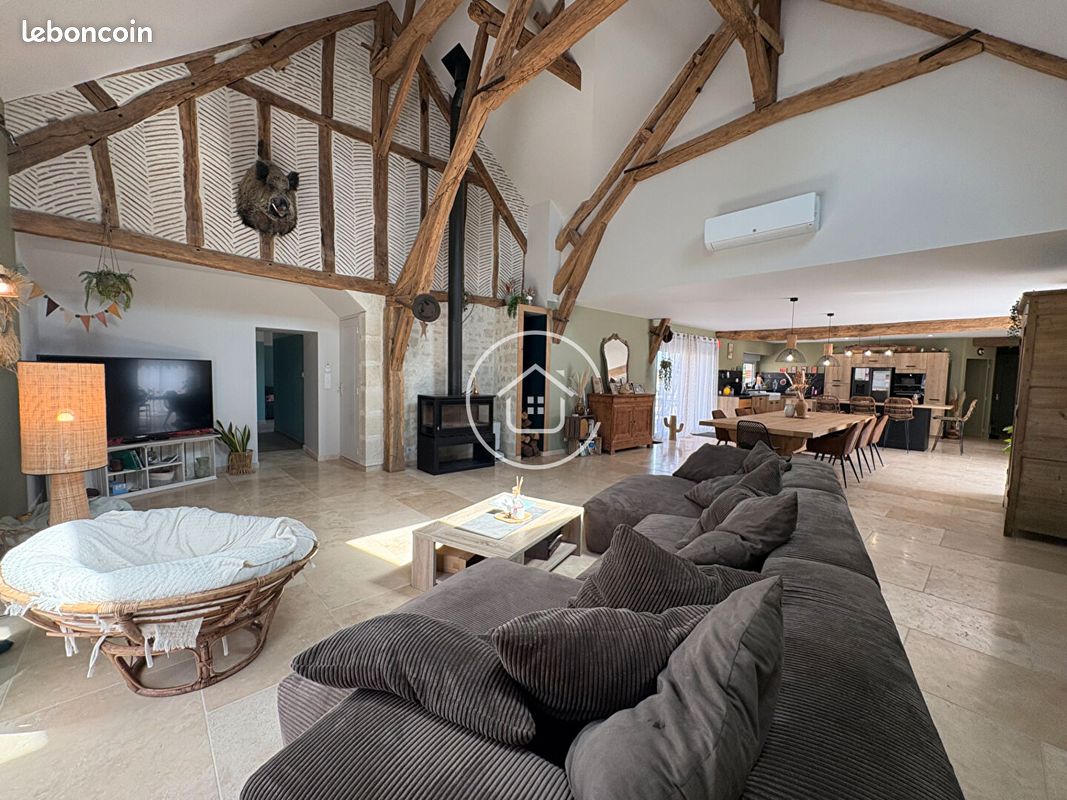 Maison 8 pièces 285 m² · à Cormeray · 285 m² · 799 900 €
