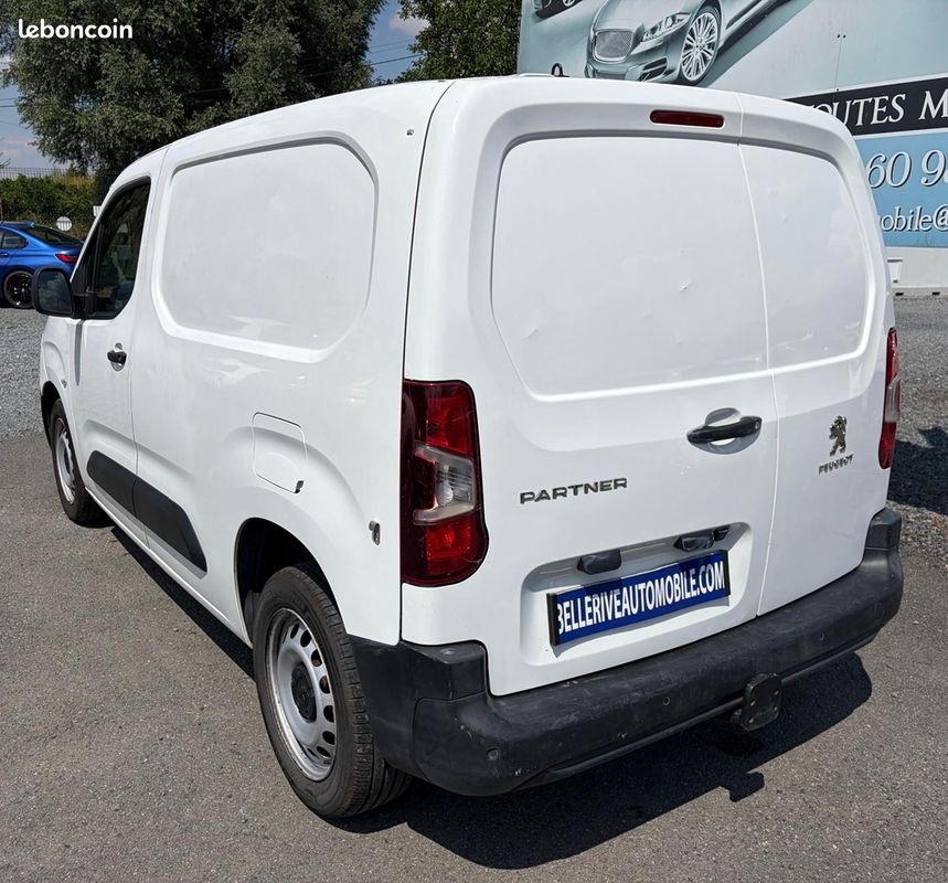 Peugeot PARTNER STANDARD 1000KG BLUEHDI 100CH S&S BVM5 PREMIUM (image 3)