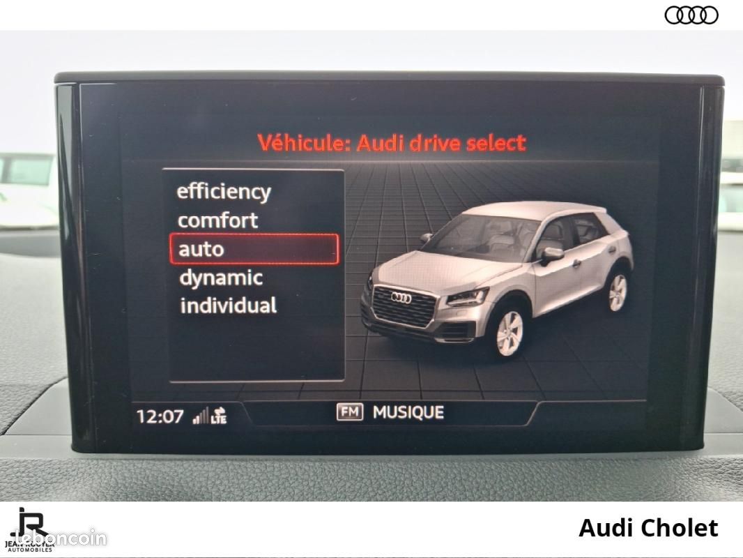 Audi Q2 1.4 TFSI COD 150 ch S tronic 7 Design Luxe (image 6)