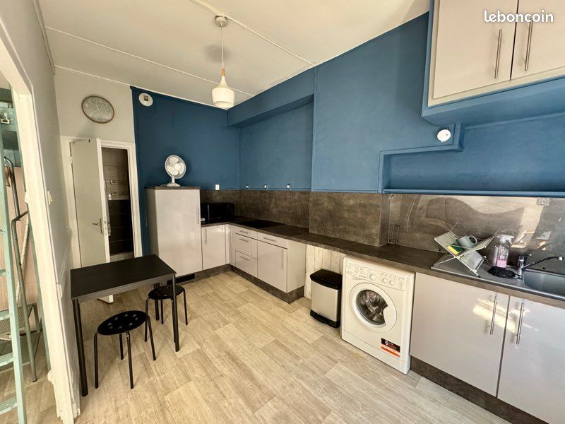 Appartement 1 pièce 25 m² · à Saint-Étienne · 25 m² · 365 €