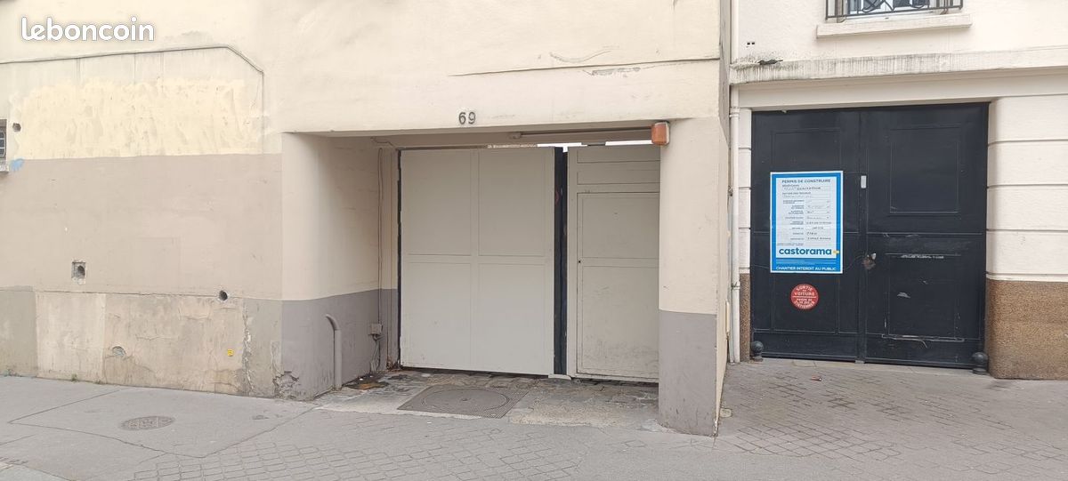 Parking 11 m² Paris