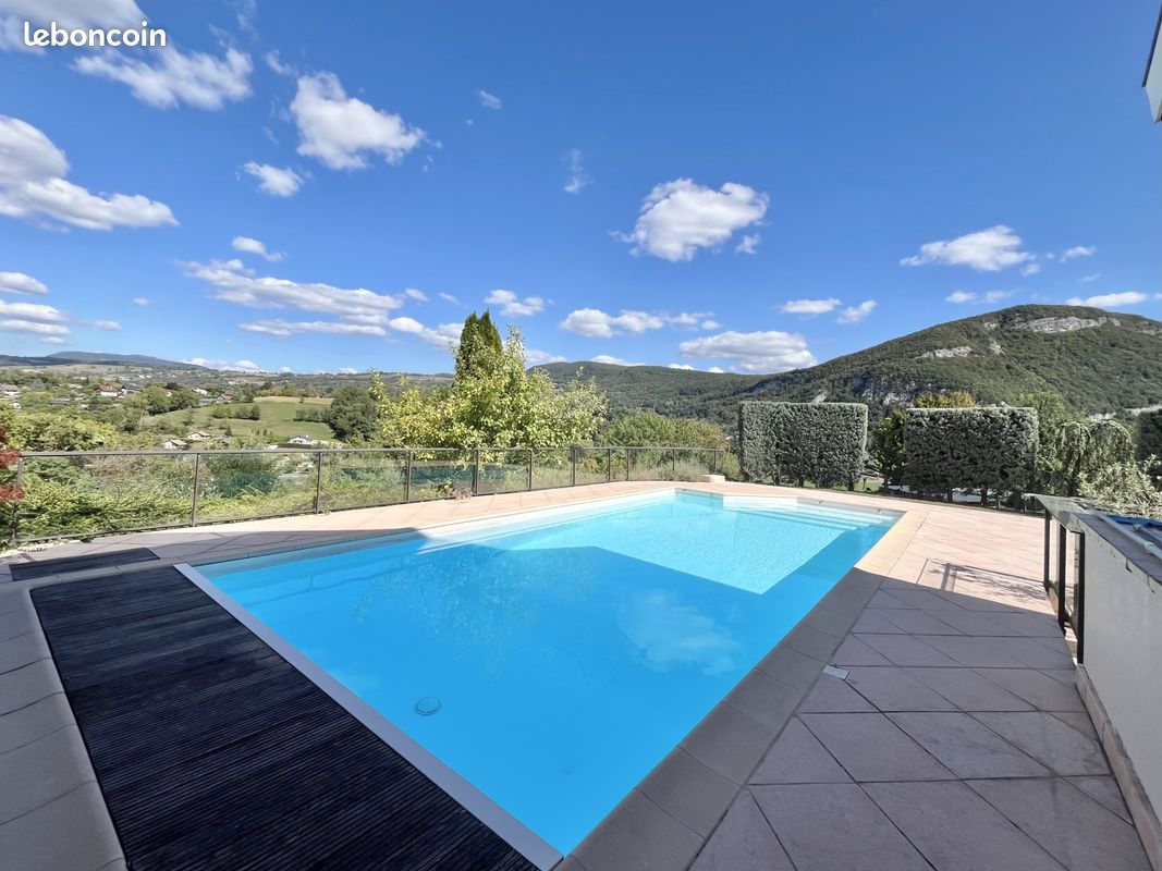 Maison 5 pièces 149 m² · à La Balme-de-Sillingy · 149 m² · 990 000 €