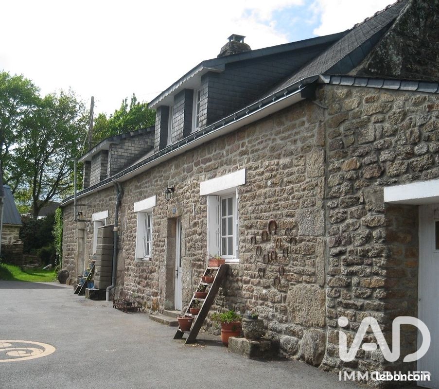 Maison 4 pièces 102 m² · au Faouët · 102 m² · 75 000 €