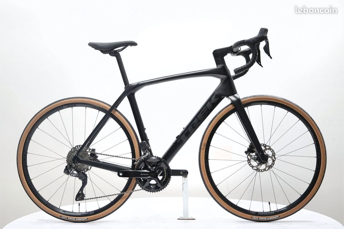 TREK DOMANE SL GEN Vélo de route course Shimano 105 Di2