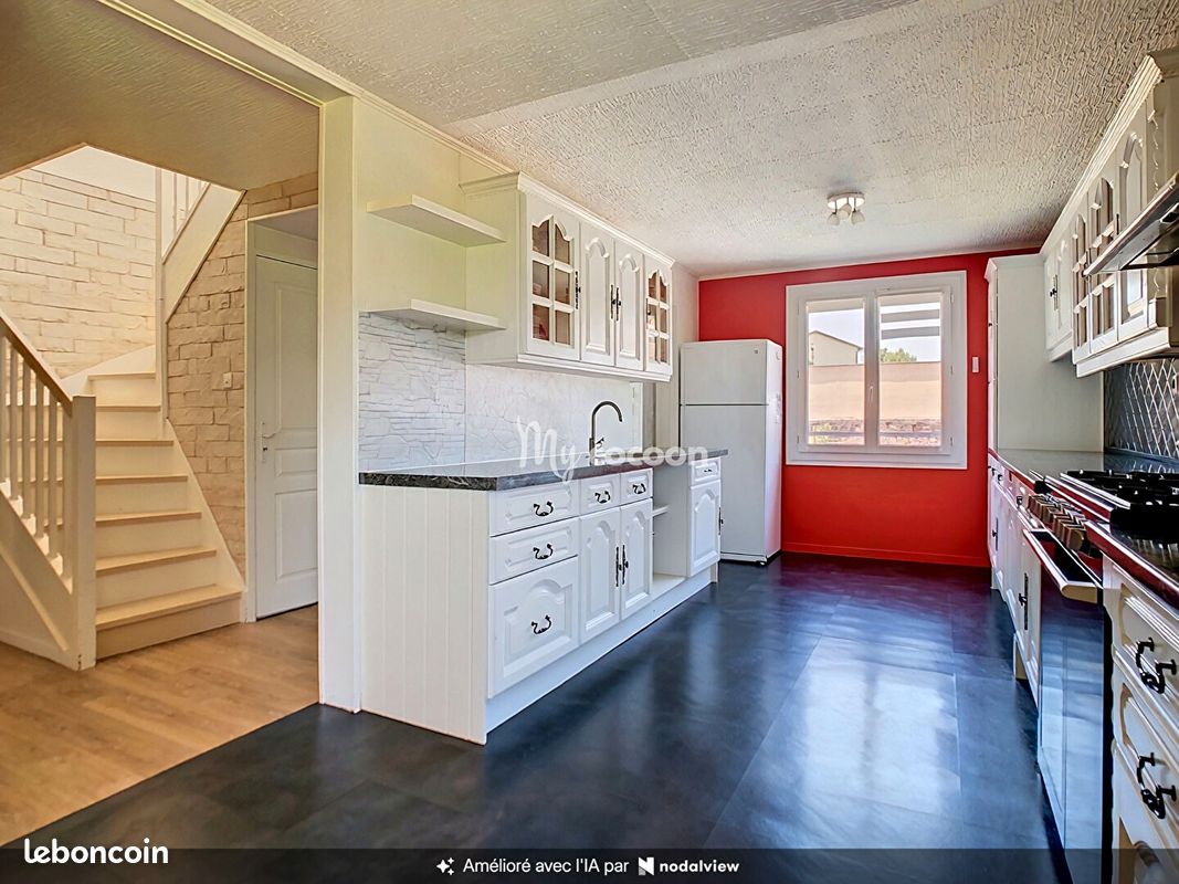 Maison 7 pièces 218 m² · à Saint-Vulbas · 218 m² · 435 000 €