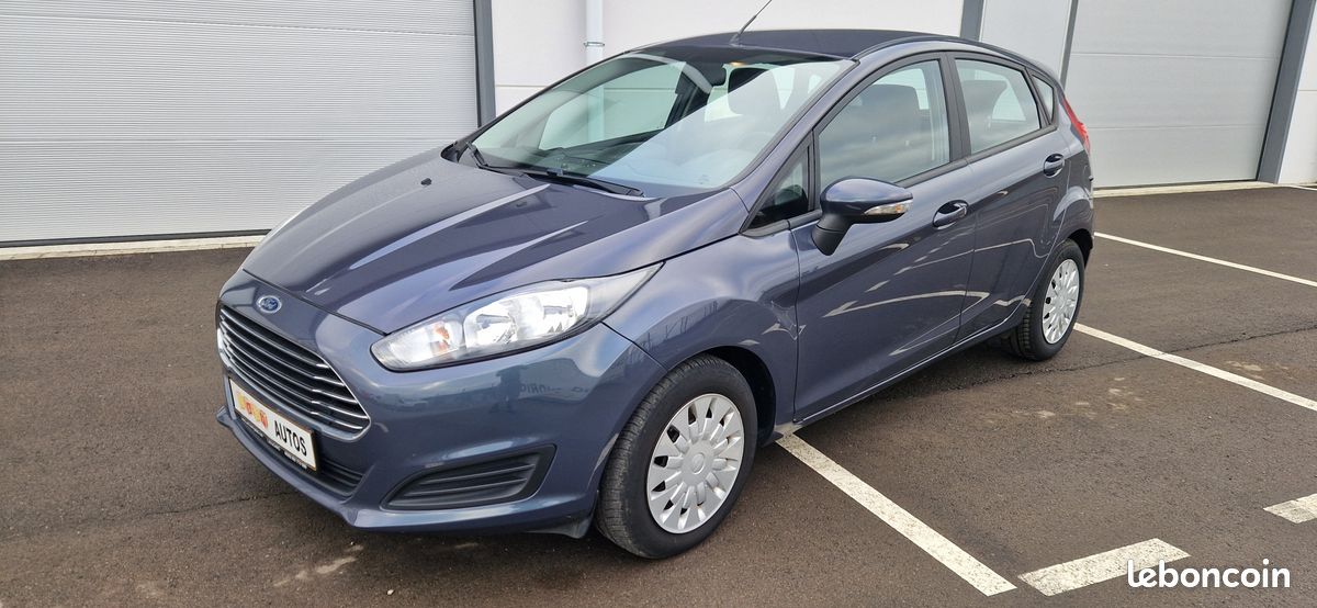 FORD Fiesta VII phase 2, 1.6 tdci 95ch, Econetic, 03/2014, 123250km, Carnet Complet (image 1)