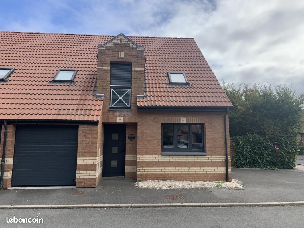 Maison 5 pièces 102 m² · à Roncq · 102 m² · 357 000 €