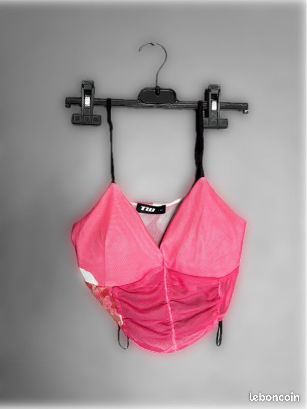Crop top (image 1)