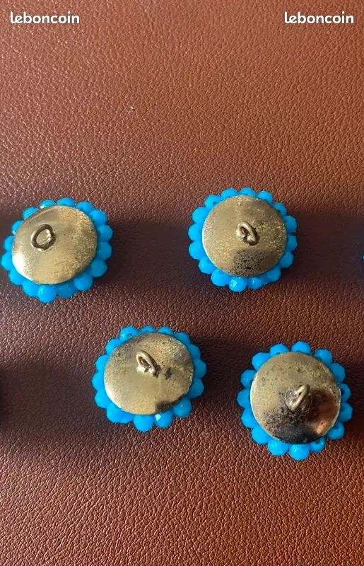 Lot De 4 Boutons Vintage En Cuir Bleu Style Grelot - Diamètre 1,8 Cm - Réf. 1981 - France