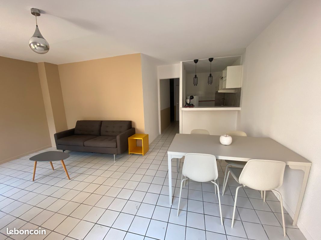 Appartement 2 pièces 50 m² · à Bordeaux · 50 m² · 1 040 €