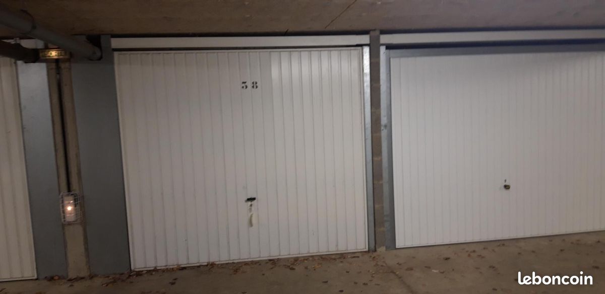 Parking 14 m² · à Bruz · 14 m² · 78 €/mois