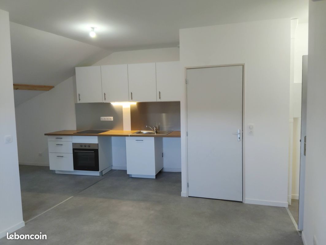Appartement 2 pièces 27 m² · à Courpière · 27 m² · 410 €/mois